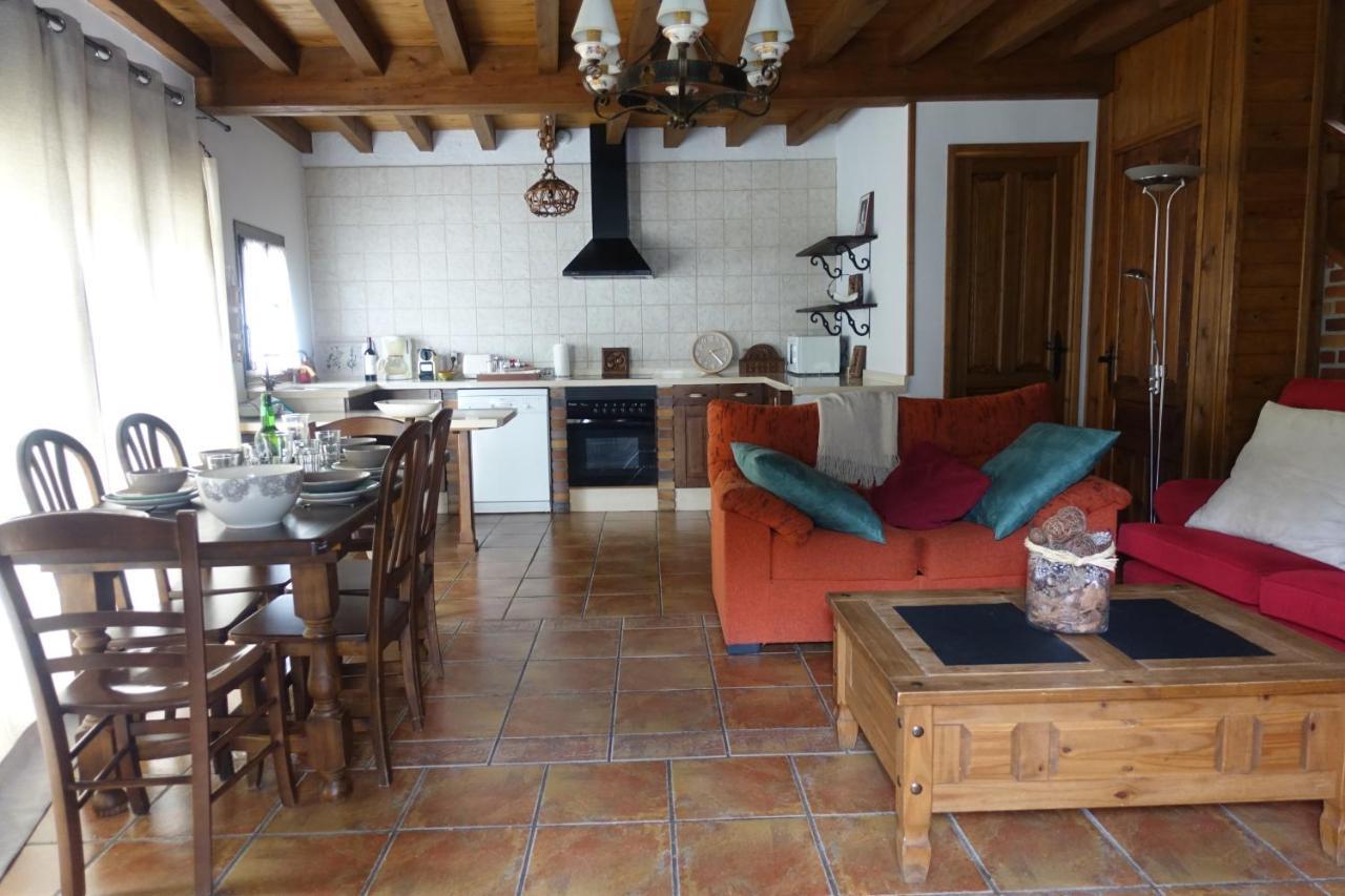Llar De Cosme Guest House Caso ภายนอก รูปภาพ