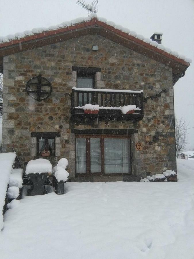 Llar De Cosme Guest House Caso ภายนอก รูปภาพ